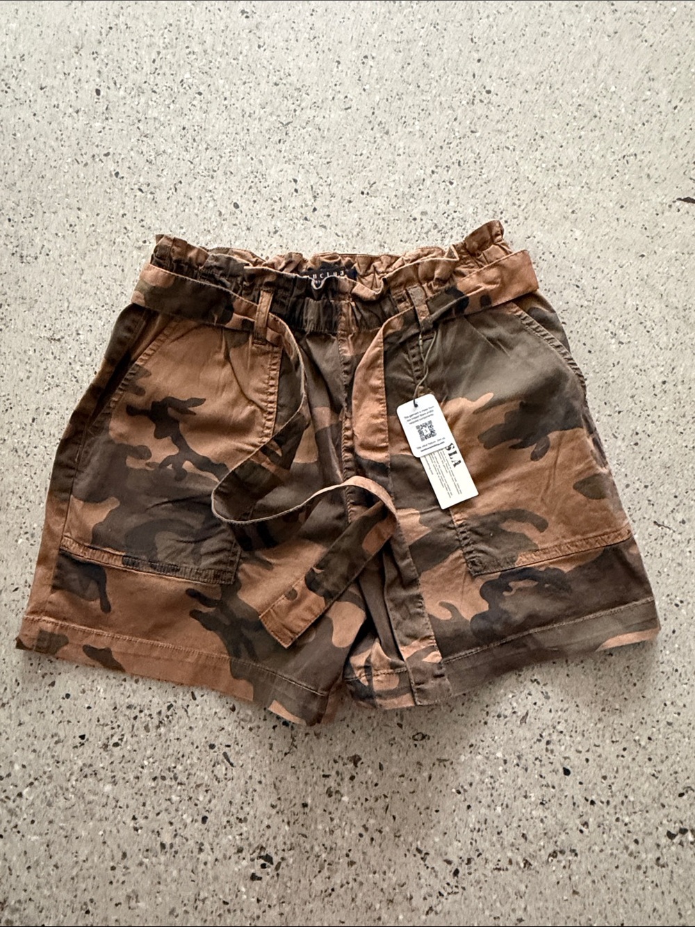 Sanctuary Camo Shorts size 29 NWT